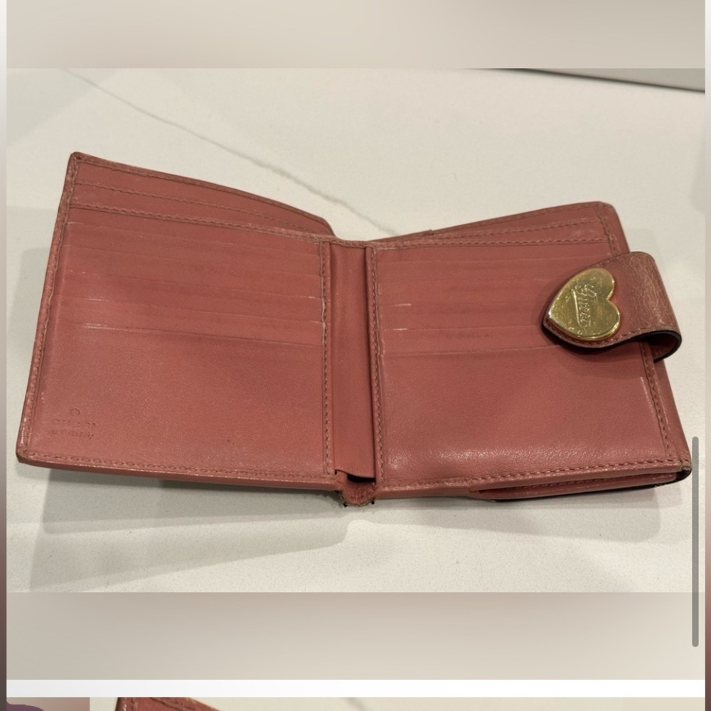 Gucci Wallet more life left Vintage . Cards money id holder heart icon luxury - Picture 7 of 14
